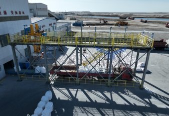 噸袋全自動(dòng)裝車(chē)機(jī)：終結(jié)大型物料裝車(chē)難題